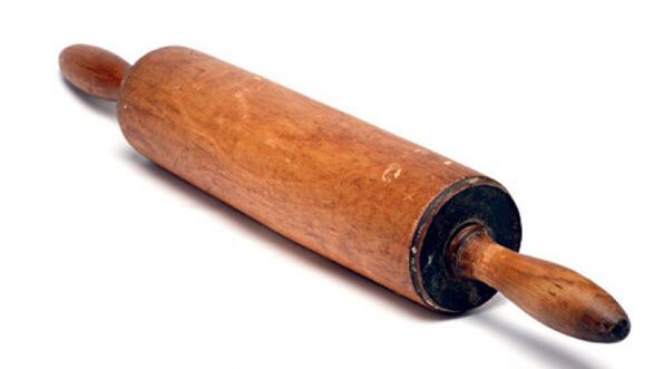 Rolling pin for the treatment of cervical osteochondrosis